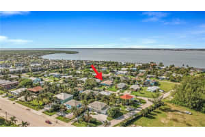 1115 Hernando St B, Fort Pierce