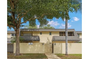 8713 Sw 137th Ave 8713, Miami
