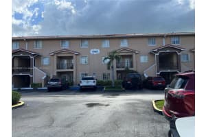 17425 Nw 75th Pl 105, Hialeah