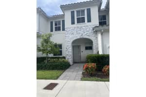 2693 Se 19th St 1, Homestead
