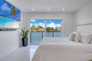 16479 Ne 27th Pl 16, North Miami Beach