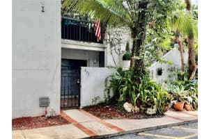 8331 Sw 157th Ave 405, Miami
