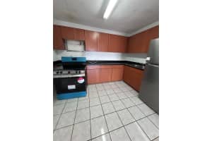 13725 Ne 6th Ave 309, North Miami