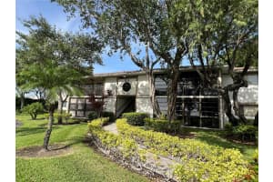 10415 E Clairmont Cir 212, Tamarac