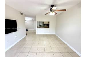 5765 W 25th Ct 402, Hialeah