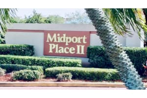 1566 Se Royal Green Cir 203, Port Saint Lucie