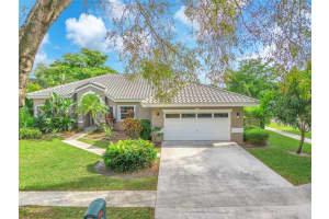 9690 Nw 39th St, Cooper City