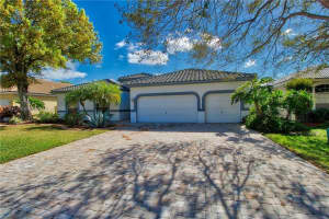5984 Nw 74th St, Parkland