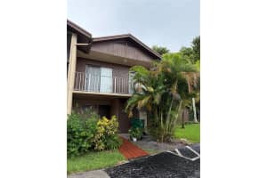 2142 Nova Village Dr 2142, Davie