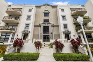 1650 Galiano St Th5, Coral Gables