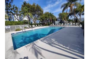 616 Executive Center Dr 107, West Palm Beach
