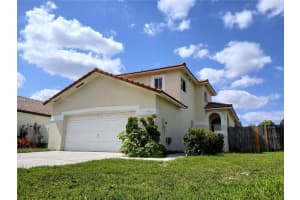7467 Nw 169th Ln, Hialeah