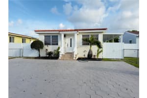 854 E 32nd St 2, Hialeah