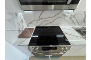 18071 Biscayne Blvd 1202, Aventura
