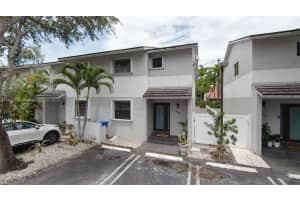 3542 Sw 17 Street 2b, Miami