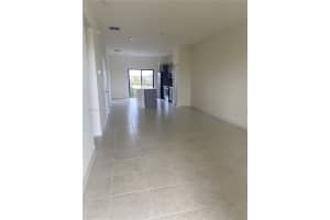 8005 Nw 104 Ave 27, Doral