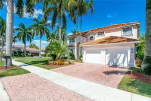 2564 Jardin Ct, Weston