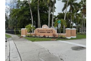 7130 Nw 177th St 103-8, Hialeah