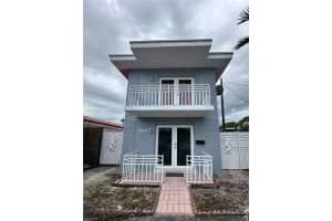 380 W 45th St, Hialeah