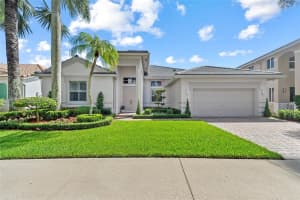 2530 Hunters Run Way, Weston