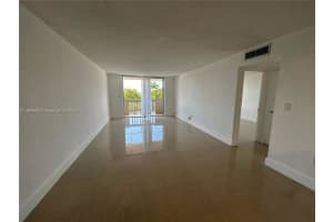 1800 Sans Souci Blvd 431, North Miami
