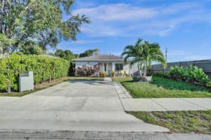 320 Ne 33rd St, Oakland Park