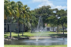 801 Lyons Rd 19102, Coconut Creek
