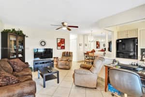141 Ne 10th Ave 27a, Hallandale Beach