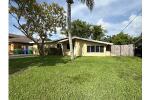 2041 Acapulco Dr, Miramar