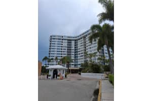 100 Golden Isles Dr 206, Hallandale Beach