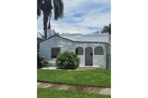 1033 Tyler St, Hollywood