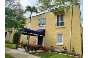 126 Mendoza Ave 3, Coral Gables