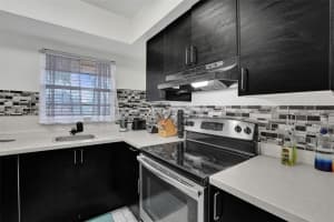 3530 Nw 43rd Ave 203, Lauderdale Lakes