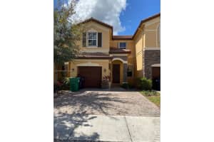 8728 Nw 113th Ct, Doral