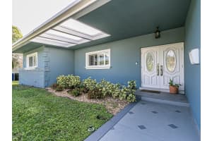 1940 Ne 185th Ter, North Miami Beach