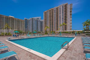 1865 S Ocean Dr 4h, Hallandale Beach