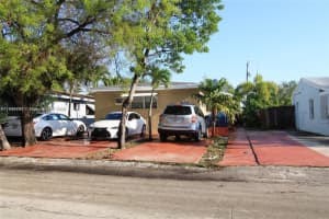 317 Se 2nd St 1, Hallandale Beach