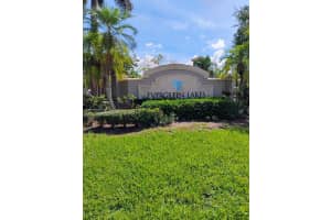 5031 Wiles Rd 103, Coconut Creek