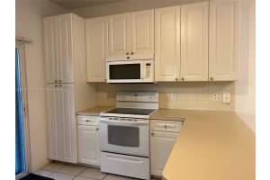 4950 Washington St 12-4, Hollywood