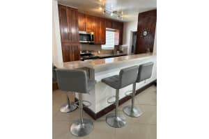 305 Sw 7th St 0, Hallandale Beach