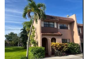 40 Madrid Ln 1-11, Davie