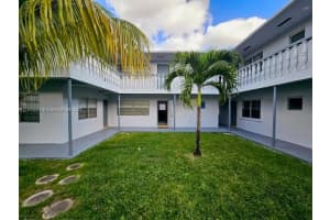 5112 Hollywood Blvd 2, Hollywood