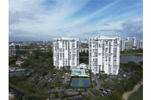 20225 Ne 34th Ct 818, Aventura