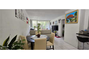 816 Nw 87th Ave 107, Miami