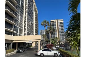 2017 S Ocean Dr 1405, Hallandale Beach