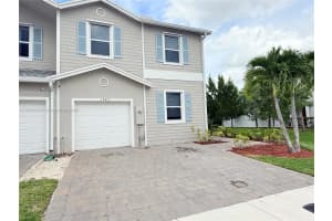 1743 Se 9th Ter 1743, Homestead