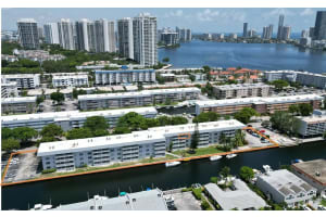 3750 Ne 169th St 408, North Miami Beach