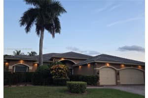 15088 Sw 34th St, Davie