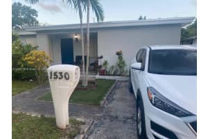 1530 Ne 180th St, North Miami Beach
