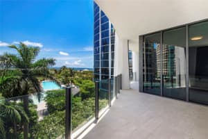 2821 S Bayshore Dr 7b, Miami